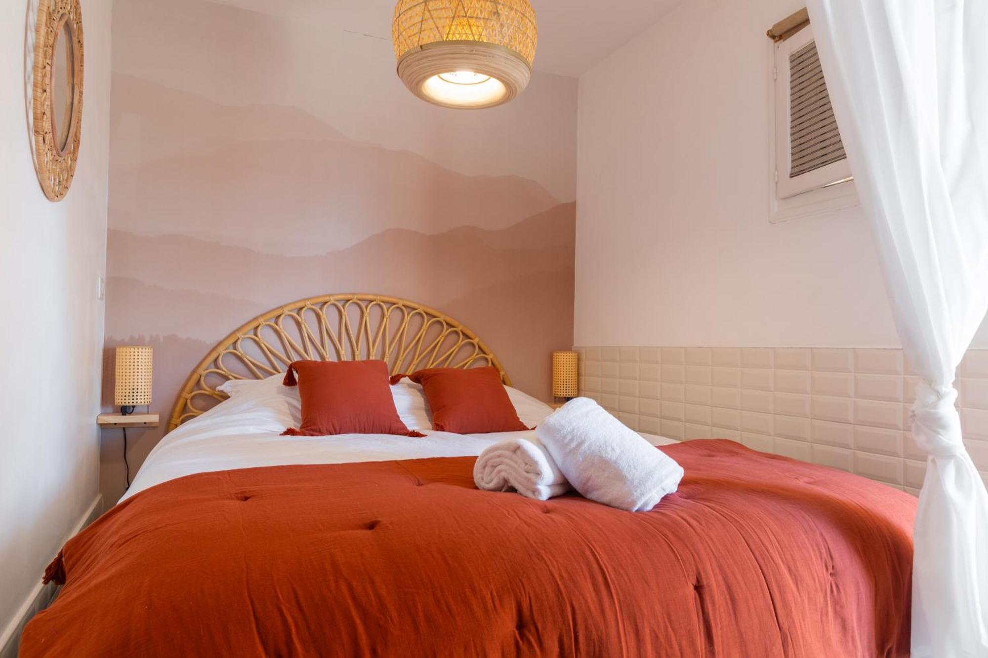 Appart Cosy, Piscine, Clim, Parking Prive - Proche Plage - Arrivee Autonome - Lit Queen Size La Seyne-sur-Mer Exterior photo